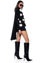 ELLA FLOWER DETAIL PULL OVER TURTLENECK SWEATSHIRT
