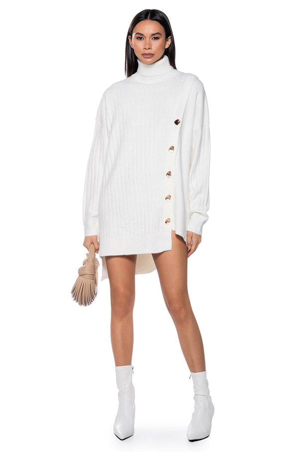 ELLIS OVERSIZED BUTTON DETAIL OPEN SIDE SWEATER
