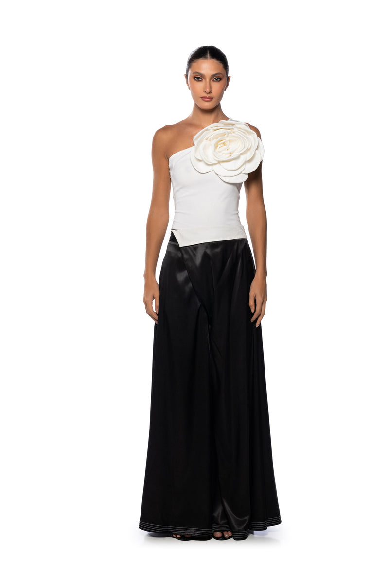 ENCHANTRESS FLOWER DETAIL SLEEVELESS BODYSUIT