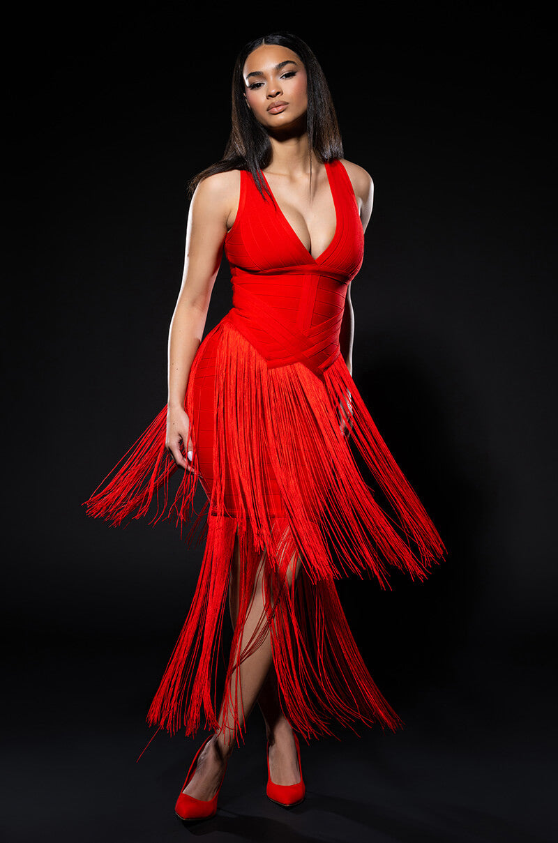 EVERYTHING ENTRANCE FRINGE V NECK MAXI DRESS