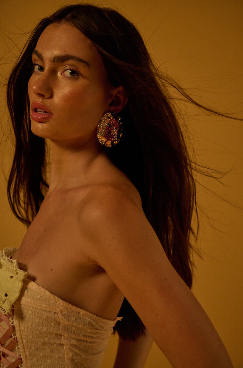 EXCLUSIVE EARRING