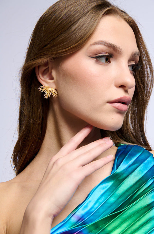 EXTRAVAGANCE ONLY EARRING