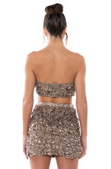 EYES ON ME TEXTURED TOP