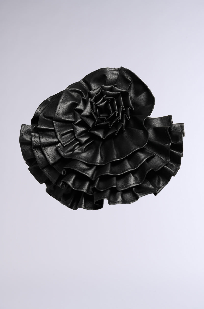 FEELING ZESTY PU STATEMENT BROOCH