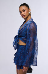 FIERCE ENERGY TIE FRONT ANGEL SLEEVE CROP BLOUSE