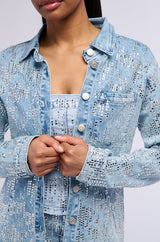 FROM DAY TO NIGHT DENIM BUTTON DOWN SHIRT