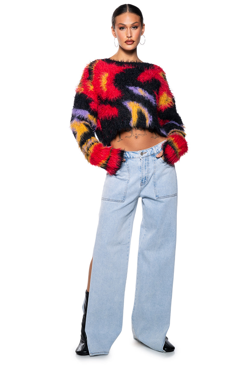 FULL OF CONFIDENCE CROPPED FUZZY SWEATER
