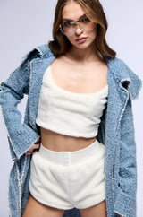 GOT MY FUR ON MINI SHORT