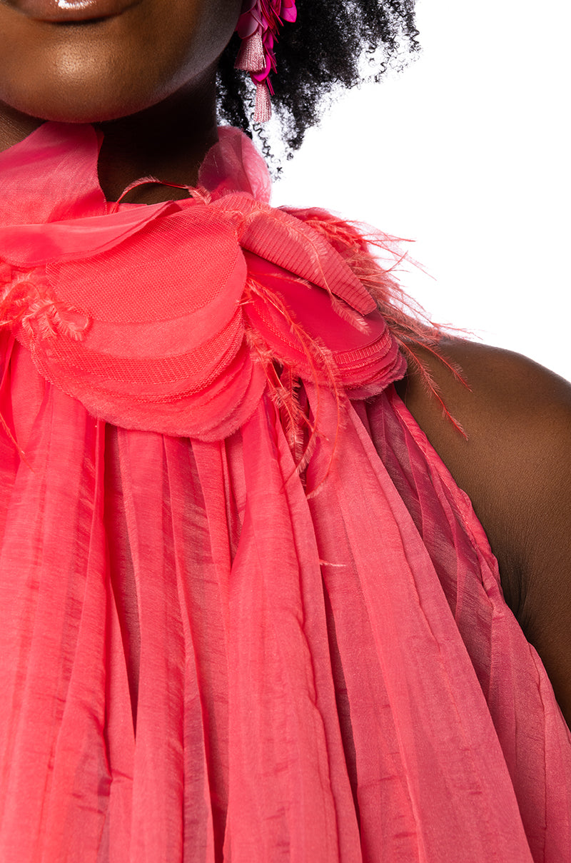 HAUTE SLEEVELESS PLEATED BLOUSE