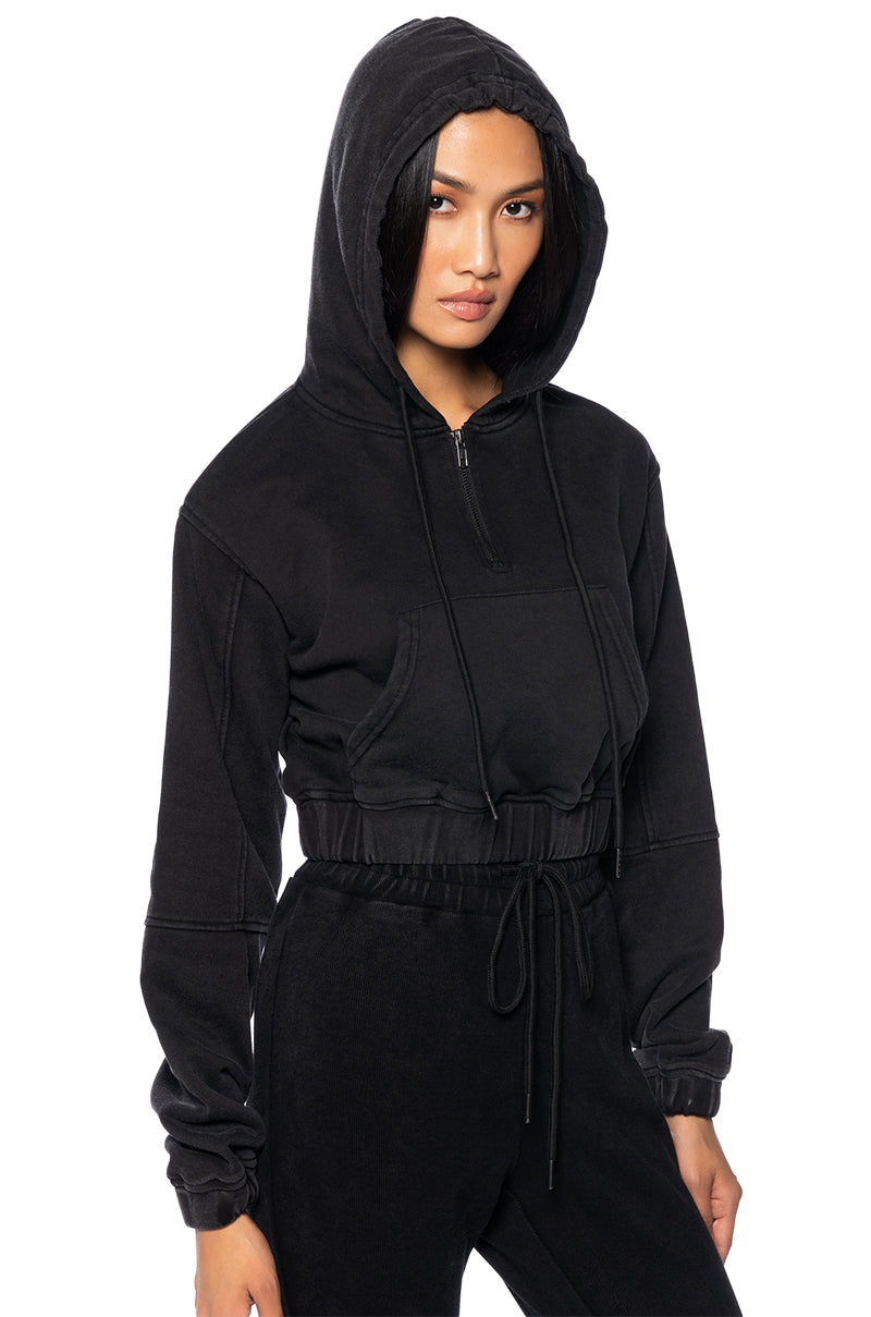 HURRICANE HALF ZIP CROPPED HOODIE