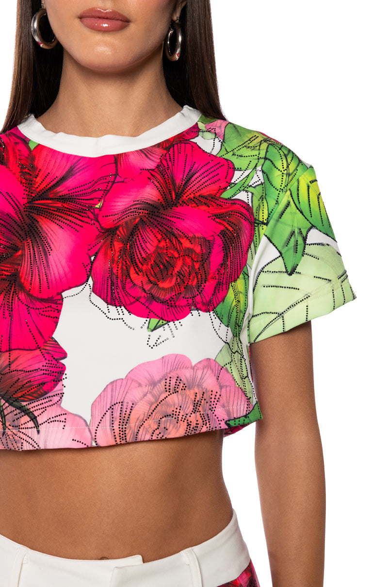 IN SEASON EMBELLISHED CROP TEE