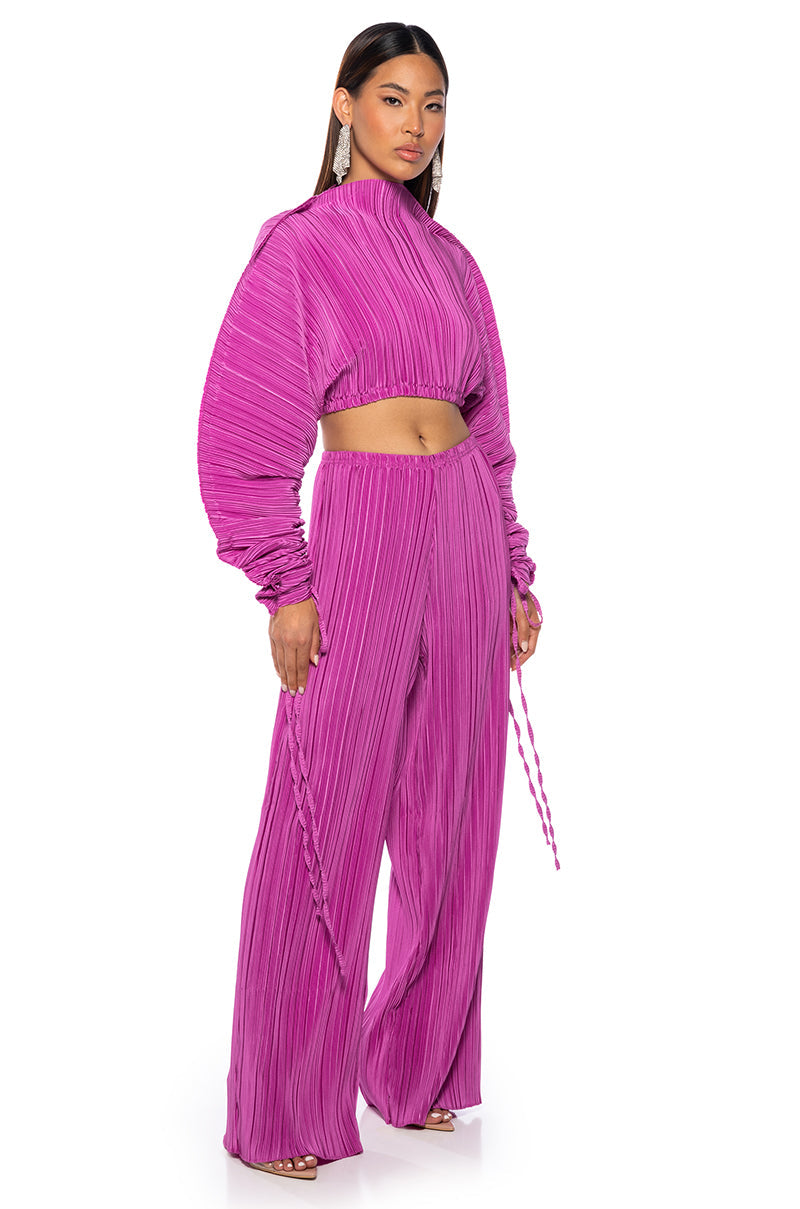 JUMP ON IT LONG SLEEVE TOP IN PINK