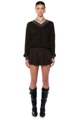 KAYLANI V NECK SWEATSHIRT IN CHARCOAL GREY