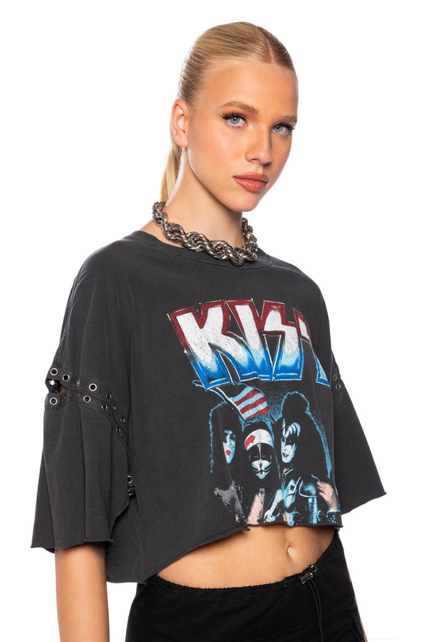 KISS STUDDED CROPPED BAND T SHIRT