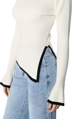 KNIT GIRL CONTRAST SWEATER