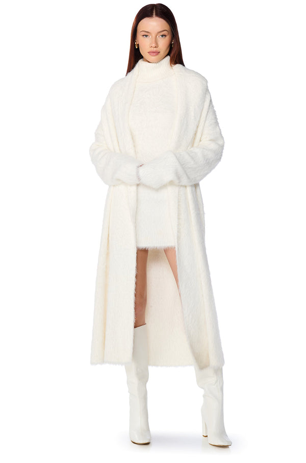 KYLIE FUZZY CARDIGAN IN WHITE