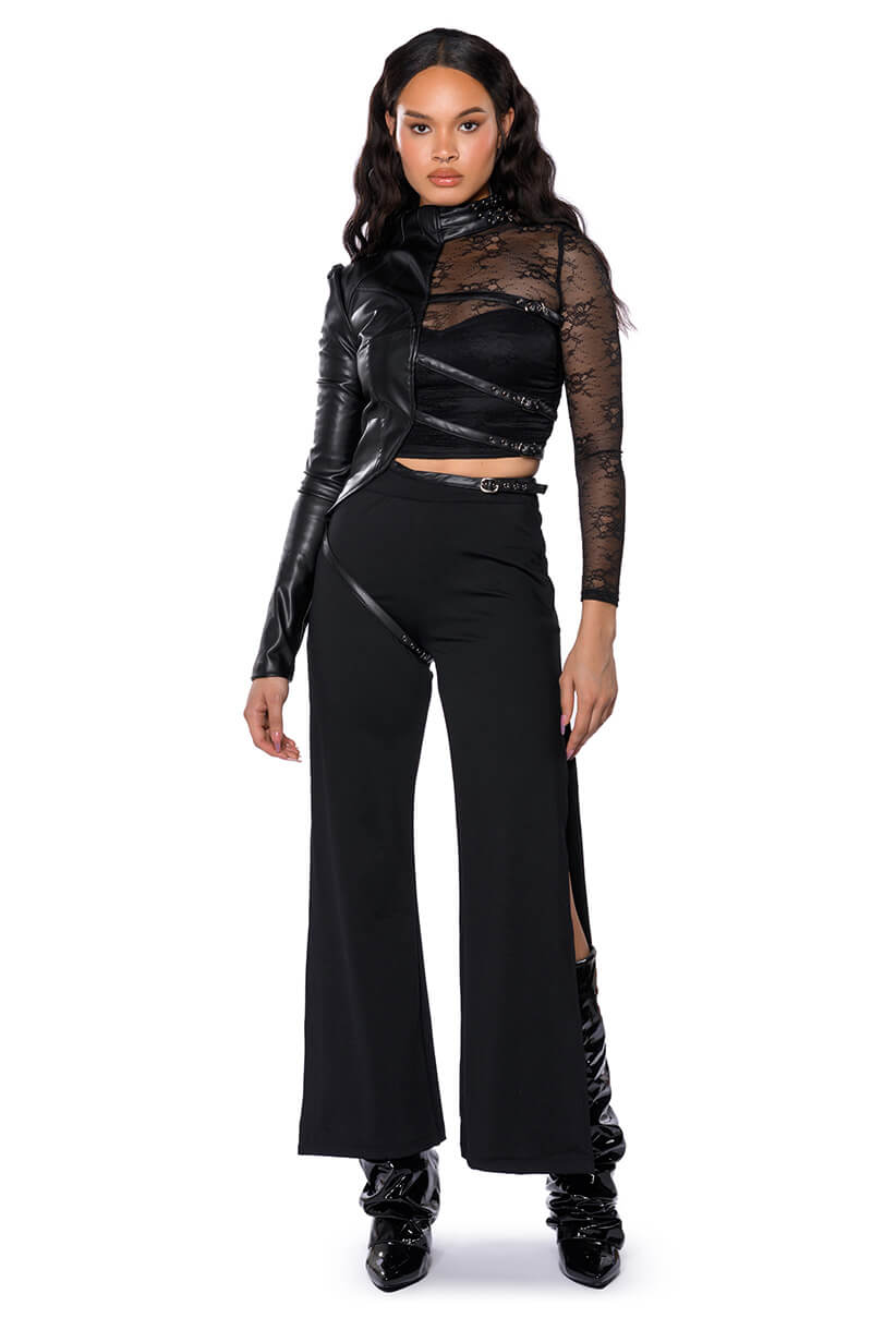 LOOKING FOR LOVE LACE BLOUSE