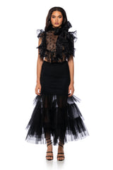 FLOUNCY RUFFLED TOP