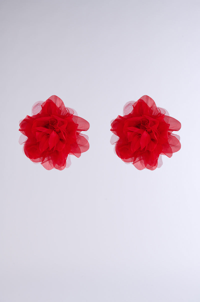 LOVE YOU STATEMENT FLOWER STUD EARRING IN RED