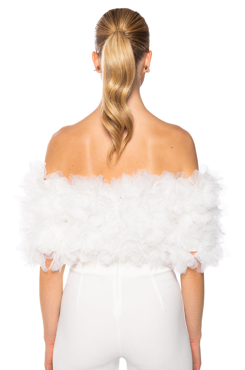 MAKING THE CUT 3D FLORAL CROP TOP IN WHITE