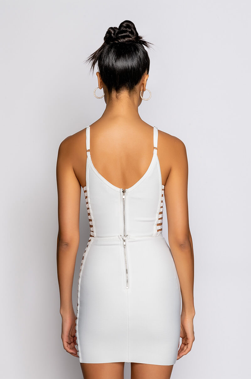MISBEHAVED BANDAGE CUTOUT CROP TOP