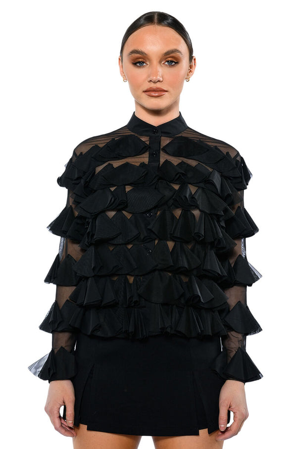 MISS EVERYTHING TEXTURED BUTTONDOWN TOP