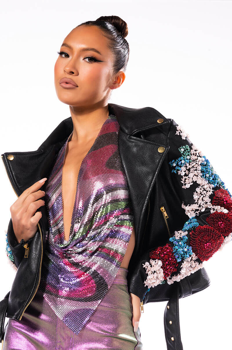 MOVE YOUR BODY SCARF TOP