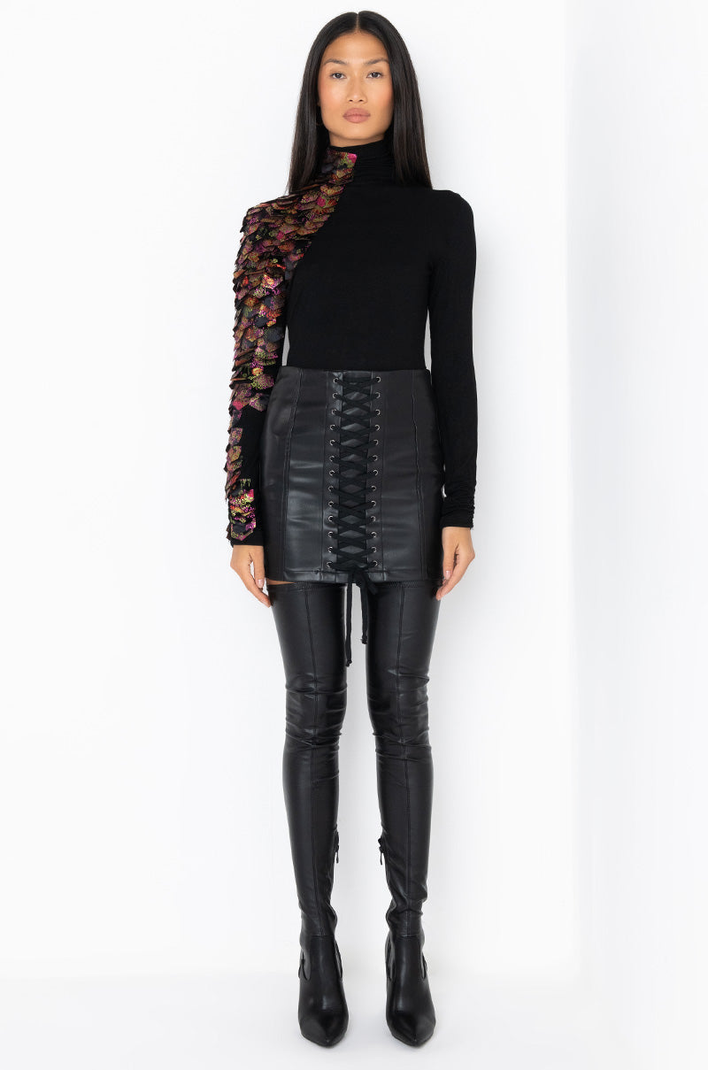 NASTASIA BROCADE SCALE TOP