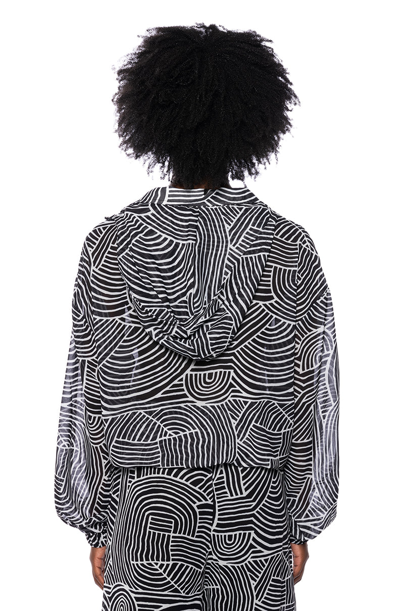 NEVER ENDING HILLS LIGHT PULLOVER