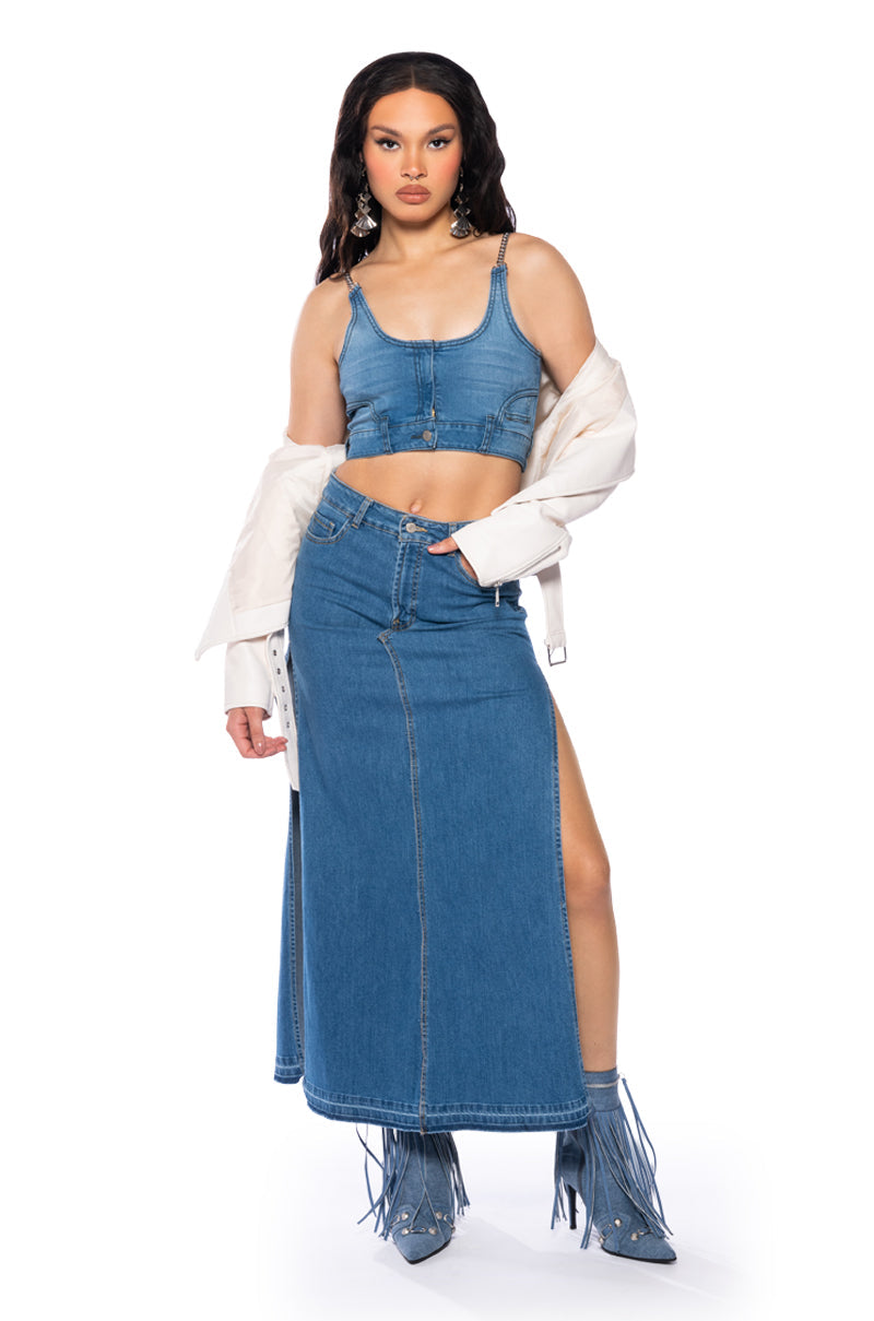NO EFFORT DENIM CROP TOP