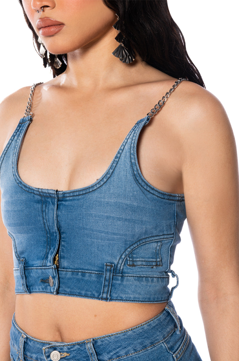 NO EFFORT DENIM CROP TOP