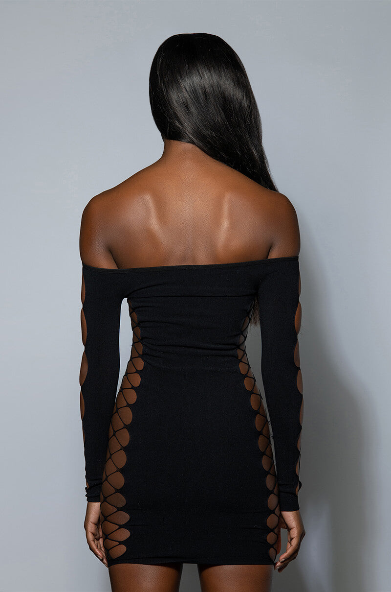 ON ONE SEAMLESS CUTOUT MINI DRESS