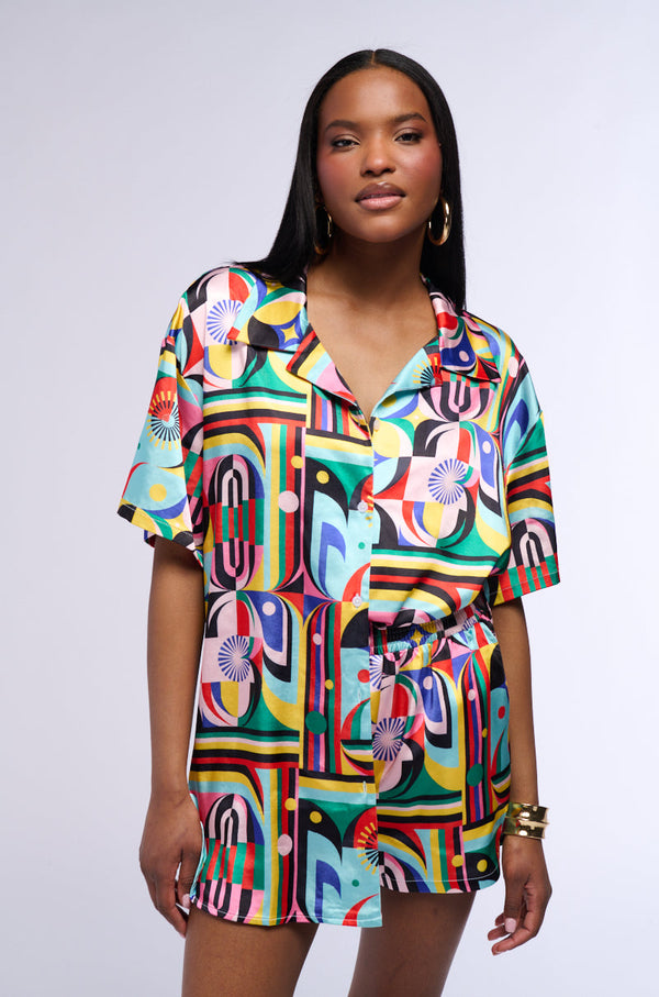 ON THE BOARDWALK SATIN BUTTON DOWN BLOUSE