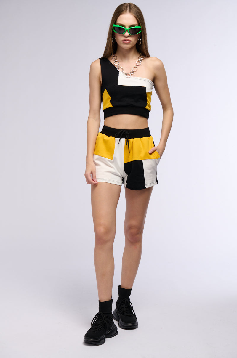 ON THE GO COLOR BLOCK TIE WAIST SHORT