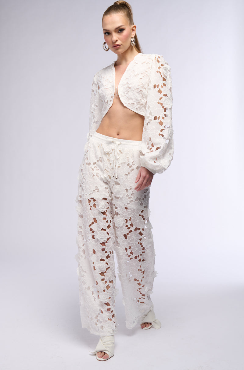 ONE LAST NIGHT FLORAL WIDE LEG PANT