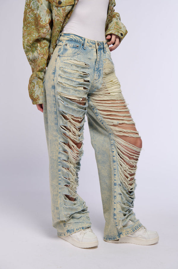 OVER IT DISTRESSED HIGH RISE JEANS