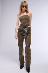 OVER IT WIDE LEG DISTRESSED JEANS