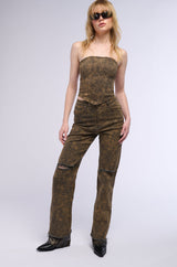 OVER IT WIDE LEG DISTRESSED JEANS