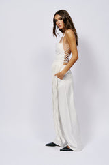 OVER THE TOP ELONGATED TANK IN WHITE