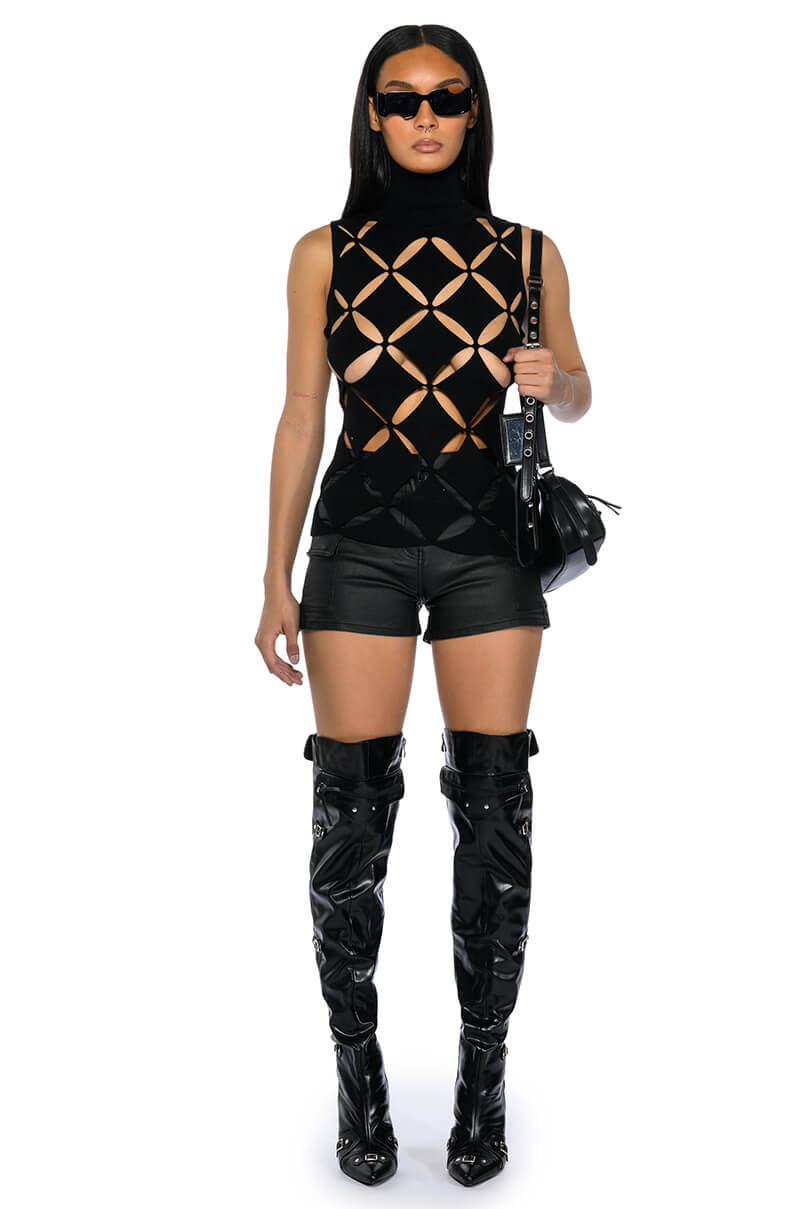 PARALLEL DIMENSION SLEEVELESS TURTLENECK