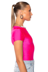 PAXTON DISCO SHORT SLEEVE TSHIRT IN FUCHSIA