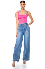 PAXTON SEAMLESS SQUARE NECK SLEEVELESS BODYSUIT