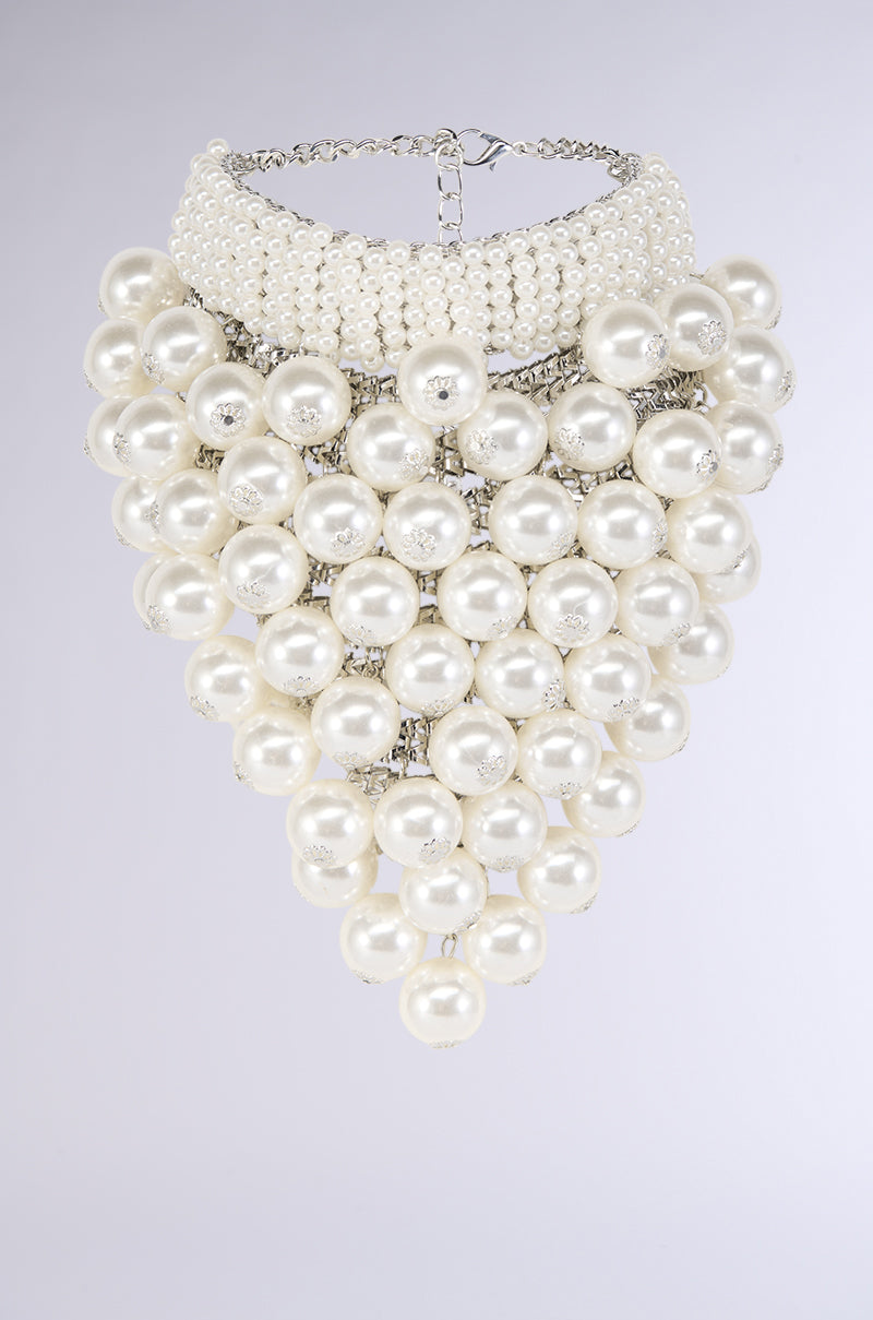 PEARL PLEASE STATEMENT NECKLACE & EARRING SET
