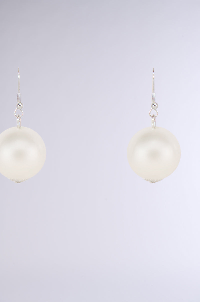 PEARL PLEASE STATEMENT NECKLACE & EARRING SET