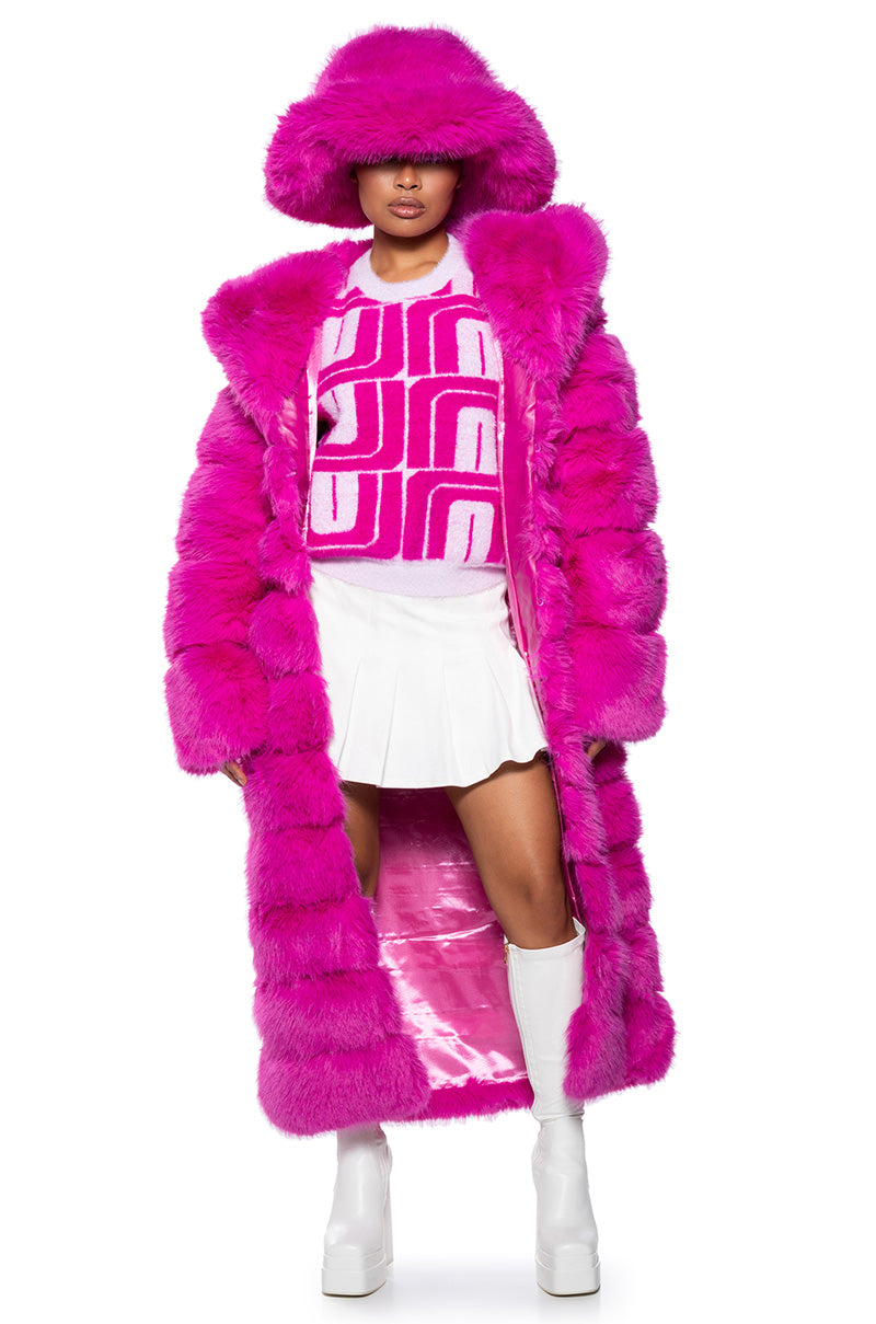 PENELOPE FUZZY KNIT SHORT SLEEVE SWEATER