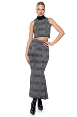 PLAID ABOUT YOU KNIT MOCK NECK CROPPED TOP