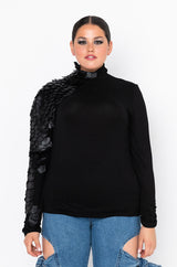 PLUS NASTASIA SCALE TOP