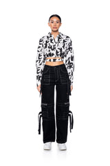 READ BETWEEN THE LINES CROPPED POPLIN BUTTON DOWN SHIRT