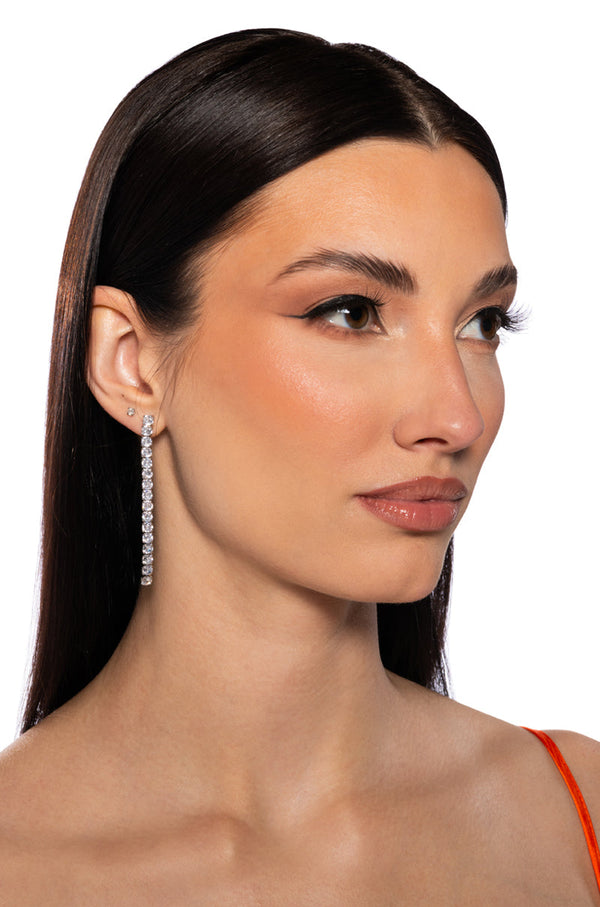RHINESTONE DROP EARRING IN SILVER