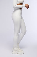 RIO FAUX LEATHER HIGH RISE LEGGING IN WHITE